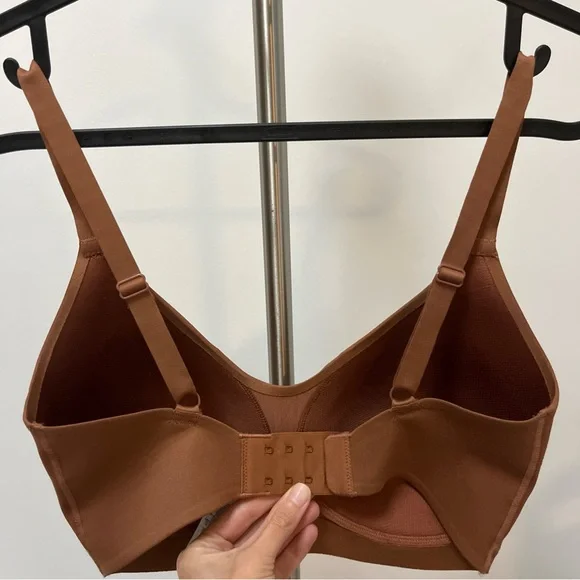 Nike Alate Minimalist Light Support Brown Padded Sports Bra XS Cup F-G Dri-FIT - Picture 3 of 13